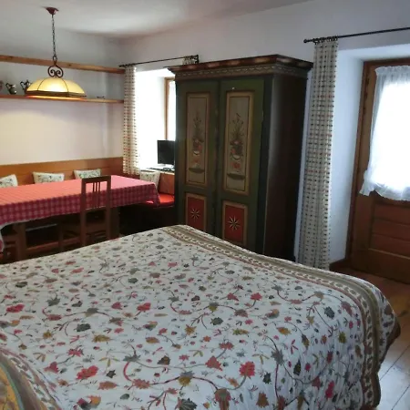 Ciasa Lavera Apartment